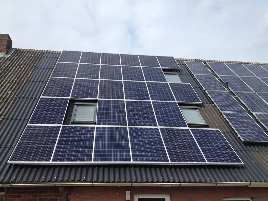 Solaranlage-Photovoltaik-Energiegewinnung-Neuhaus-Freiburg-Elbe-Wingst-Uhtenwoldt Kopie